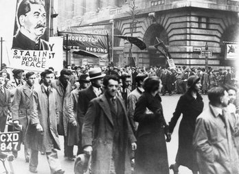 English-Communists-marching-in-London.-1936.-1200x889-1-1024x759-1.jpg